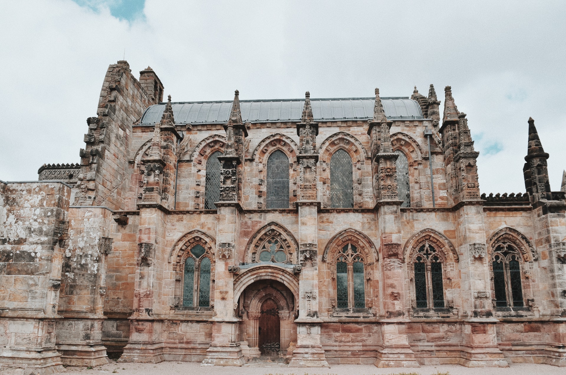 A Complete Visitor’s Guide to Rosslyn Chapel