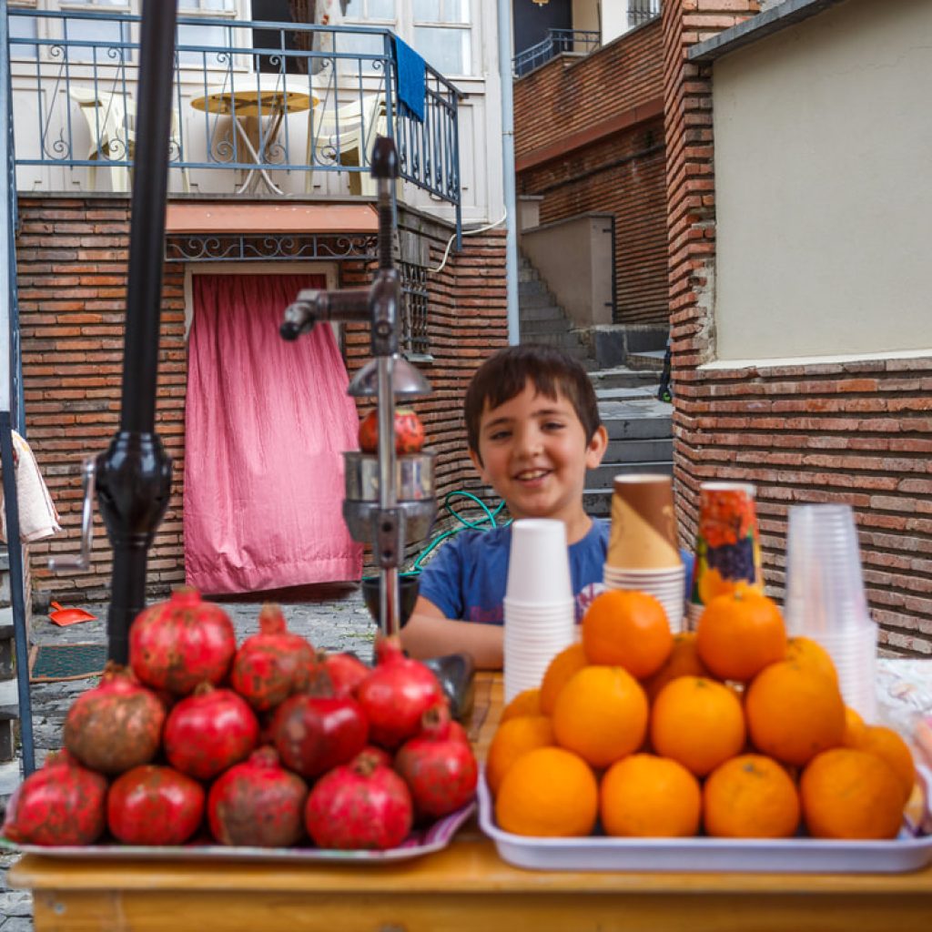 salesman-boy-in-tbilisi_orig